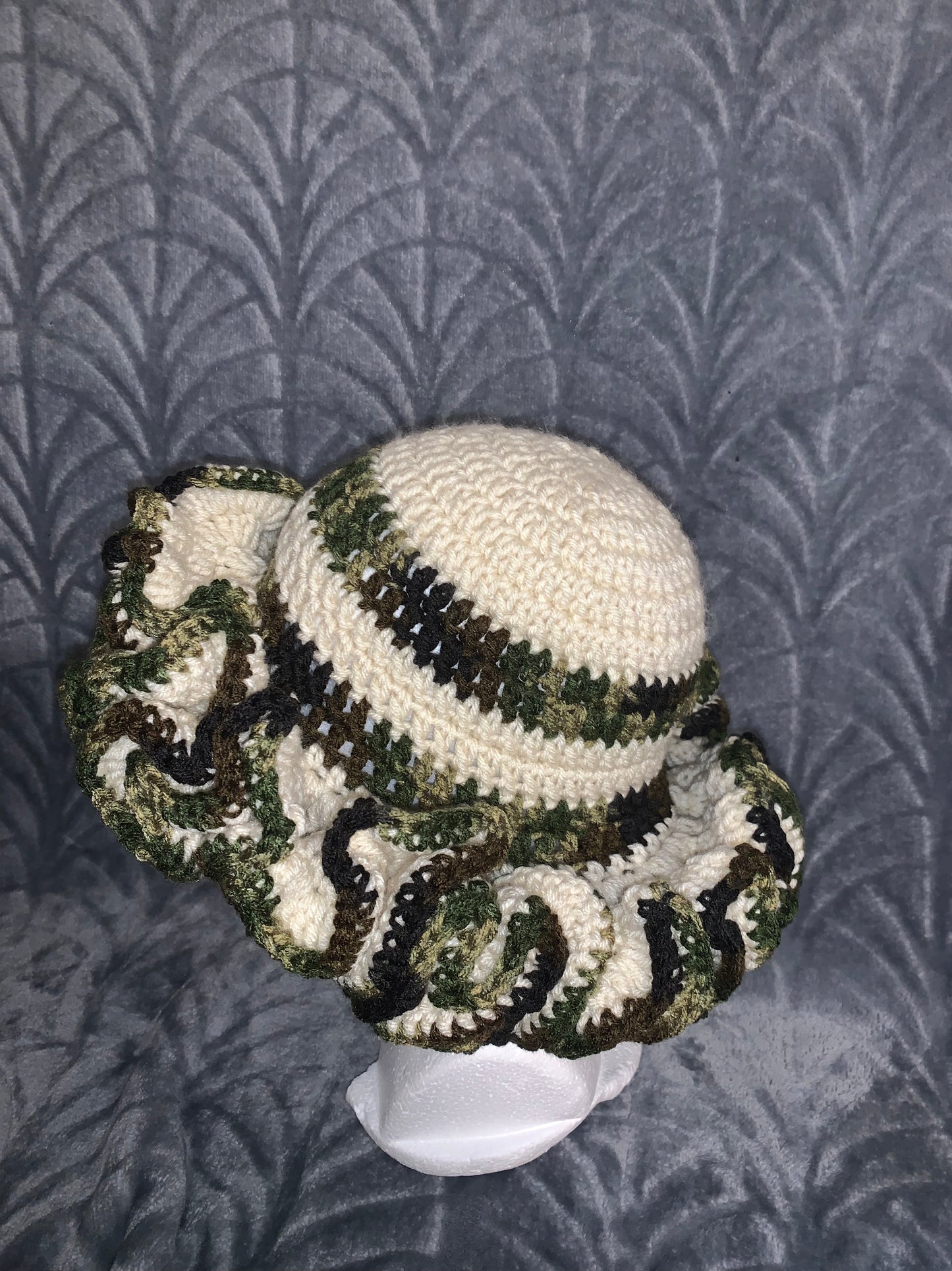 Camo-White Xtreme Wavy Bucket Hat