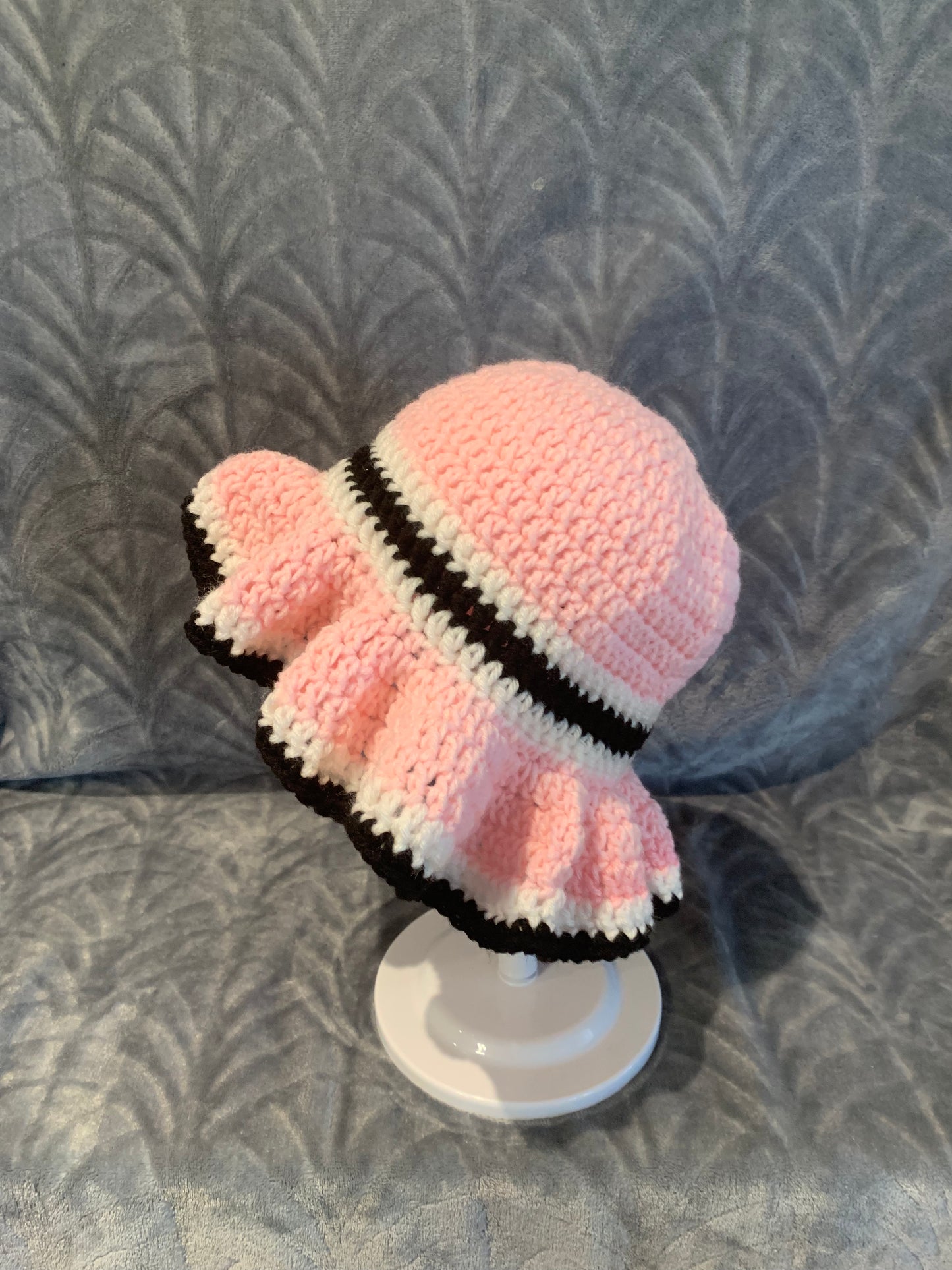 Pink Saddle Style Wavy Bucket Hat